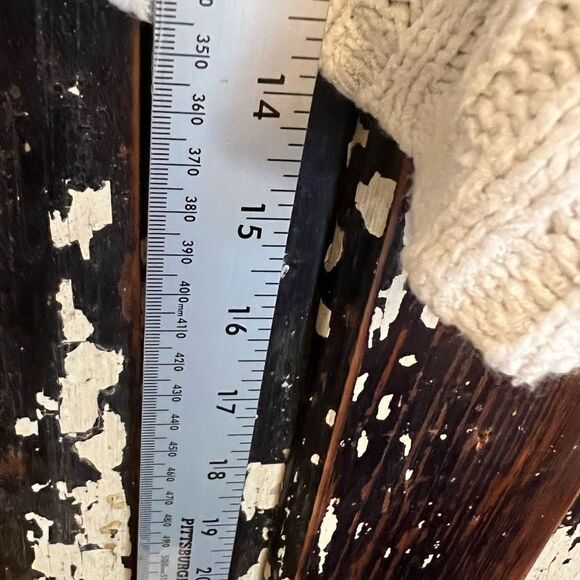 Le Ali’s Collection super soft knit sweater shorts. Size M. - Picture 6 of 7